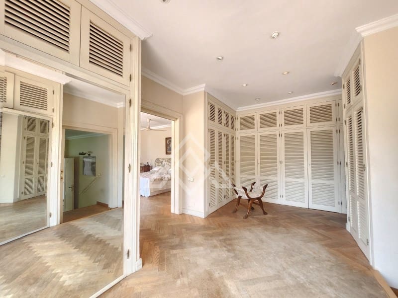 8 sypialnia Willa na sprzedaż w Calahonda z garażem - 2 350 000 € (Ref: 9159937)