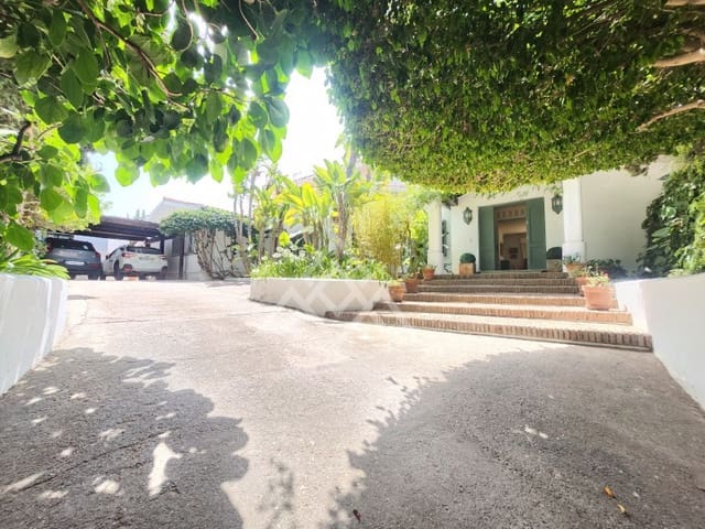 8 camera da letto Villa in vendita in Calahonda, Mijas con garage - 2.350.000 € (Rif: 9159937)