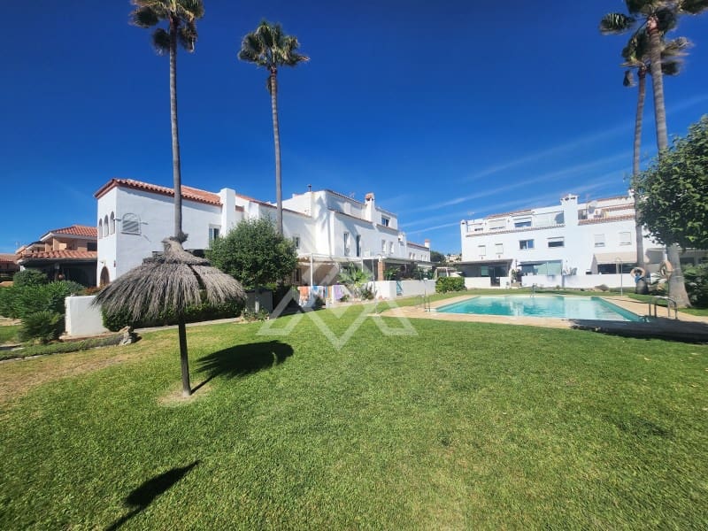 3 soveværelse Byhus til salg i Bahia de Casares - € 1.250.000 (Ref: 9183972)