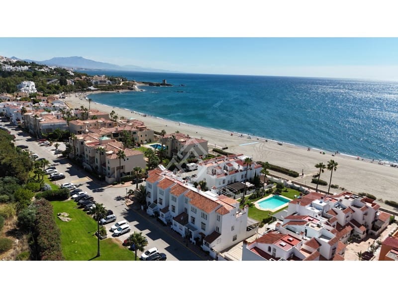 3 soveværelse Byhus til salg i Bahia de Casares - € 1.250.000 (Ref: 9183972)