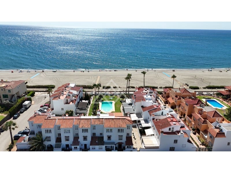 3 soveværelse Byhus til salg i Bahia de Casares - € 1.250.000 (Ref: 9183972)