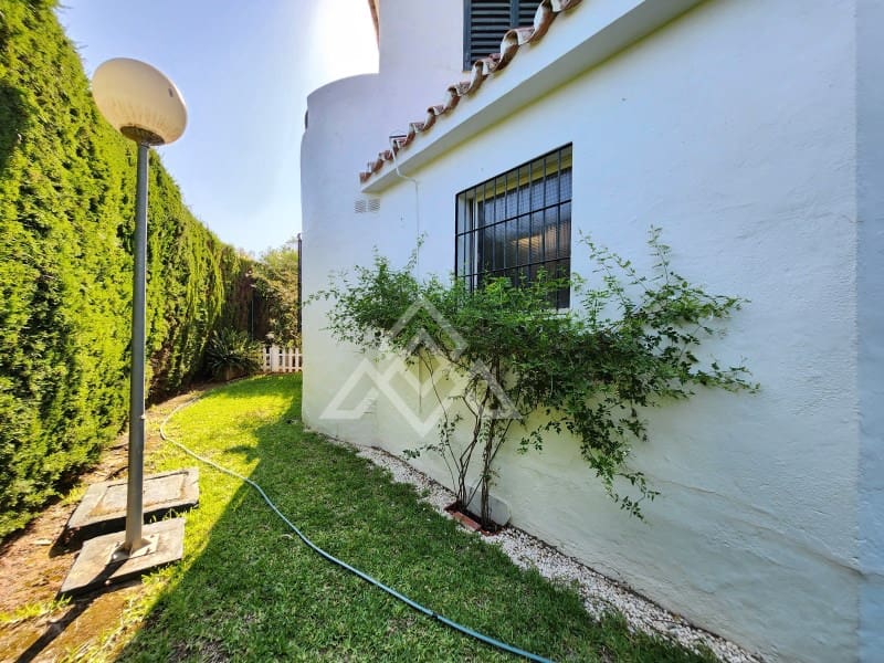 3 soveværelse Byhus til salg i New Golden Mile - € 340.000 (Ref: 9188642)