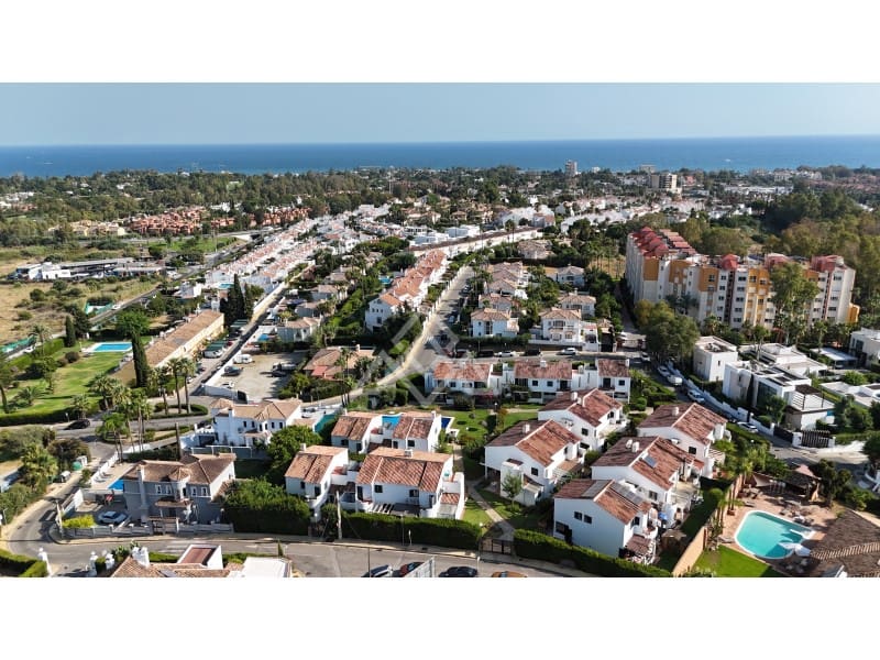 3 soveværelse Byhus til salg i New Golden Mile - € 340.000 (Ref: 9188642)