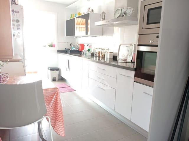 3 soverom Penthouse til salgs i Zona Centro Comercial Torrequebrada, Benalmádena med garasje - € 559 000 (Ref: 9196204)