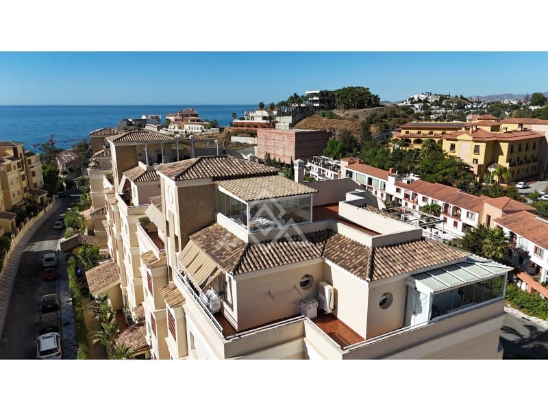 3 soverom Penthouse til salgs i Torrequebrada med garasje - € 559 000 (Ref: 9196204)