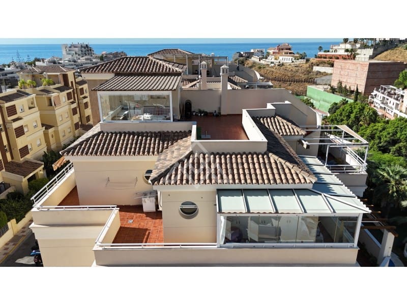 3 soverom Penthouse til salgs i Torrequebrada med garasje - € 559 000 (Ref: 9196204)