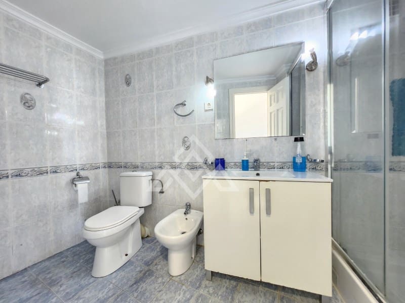 2 soveværelse Lejlighed til salg i Calahonda med swimmingpool - € 430.000 (Ref: 9204767)