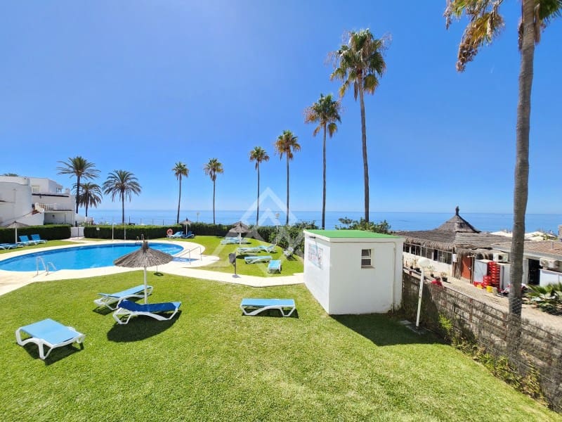 2 soveværelse Lejlighed til salg i Calahonda med swimmingpool - € 430.000 (Ref: 9204767)