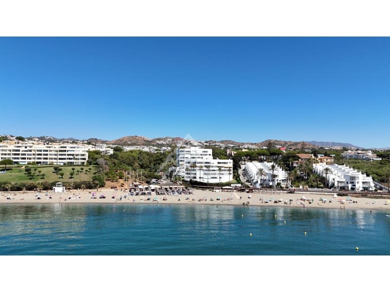 2 soveværelse Lejlighed til salg i Calahonda med swimmingpool - € 430.000 (Ref: 9204767)