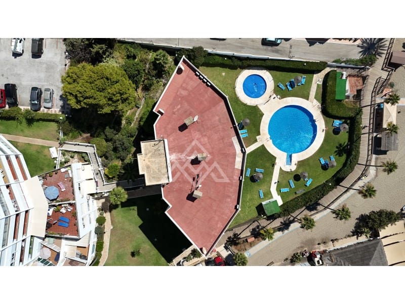 2 soveværelse Lejlighed til salg i Calahonda med swimmingpool - € 430.000 (Ref: 9204767)