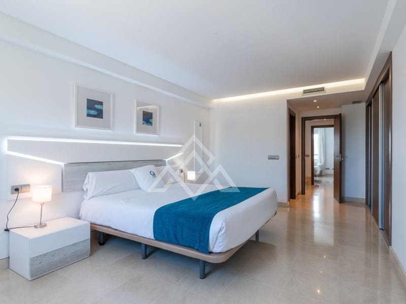 3 sypialnia Penthouse na sprzedaż w San Pedro de Alcantara z garażem - 769 000 € (Ref: 9233051)