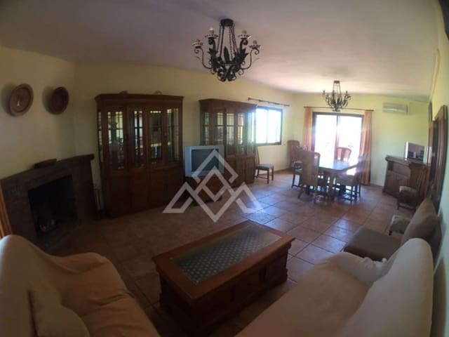 5 soveværelse Villa til salg i Conil de la Frontera med garage - € 371.000 (Ref: 9240273)