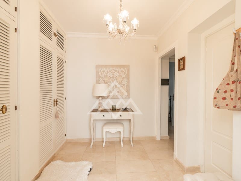 4 quarto Moradia para venda em Marbella com piscina garagem - 1 849 000 € (Ref: 9269968)