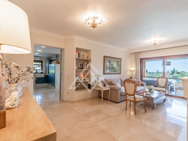 4 quarto Moradia para venda em Marbella com piscina garagem - 1 849 000 € (Ref: 9269968)