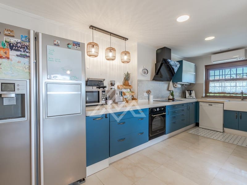 4 quarto Moradia para venda em Marbella com piscina garagem - 1 849 000 € (Ref: 9269968)