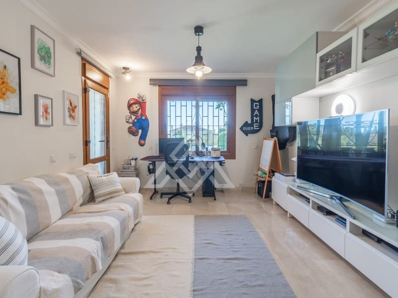 4 quarto Moradia para venda em Marbella com piscina garagem - 1 849 000 € (Ref: 9269968)