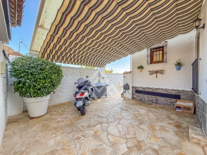 4 quarto Moradia para venda em Marbella com piscina garagem - 1 849 000 € (Ref: 9269968)