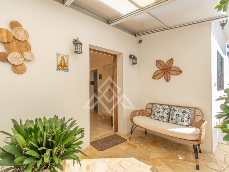 4 quarto Moradia para venda em Marbella com piscina garagem - 1 849 000 € (Ref: 9269968)