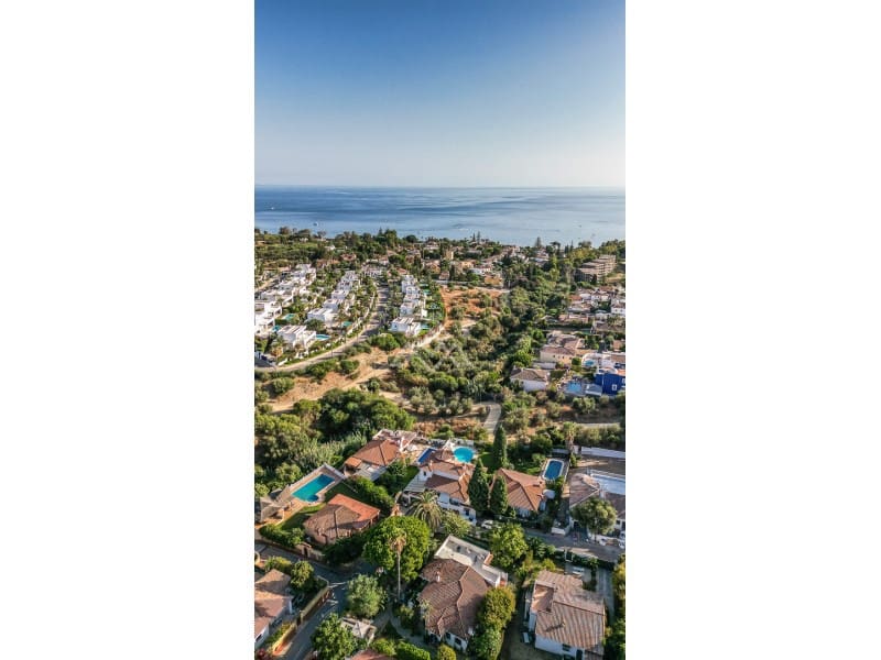 4 quarto Moradia para venda em Marbella com piscina garagem - 1 849 000 € (Ref: 9269968)