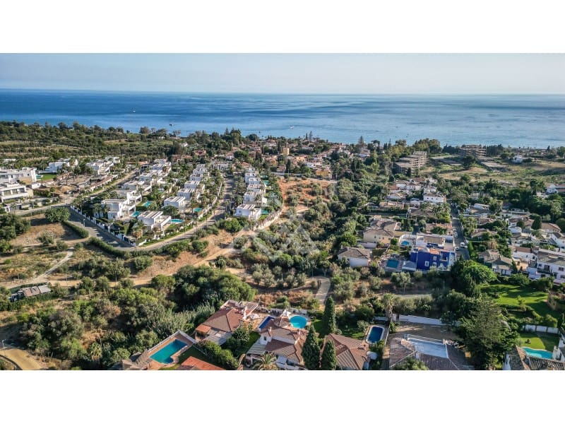 4 quarto Moradia para venda em Marbella com piscina garagem - 1 849 000 € (Ref: 9269968)