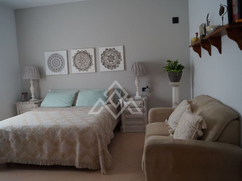 7 soverom Finca/Herregård til salgs i Oliva med garasje - € 1 650 000 (Ref: 9276588)