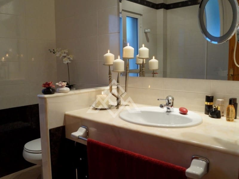 7 soverom Finca/Herregård til salgs i Oliva med garasje - € 1 650 000 (Ref: 9276588)