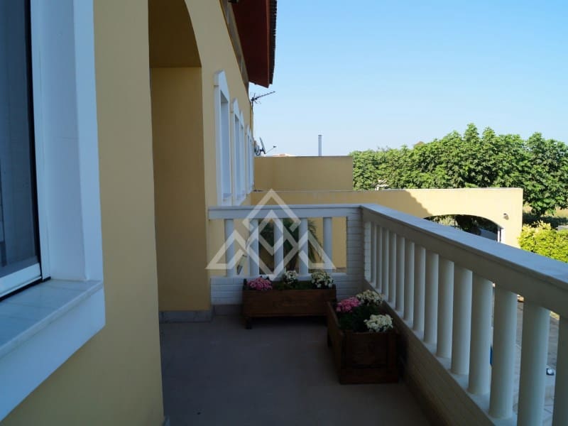 7 soverom Finca/Herregård til salgs i Oliva med garasje - € 1 650 000 (Ref: 9276588)