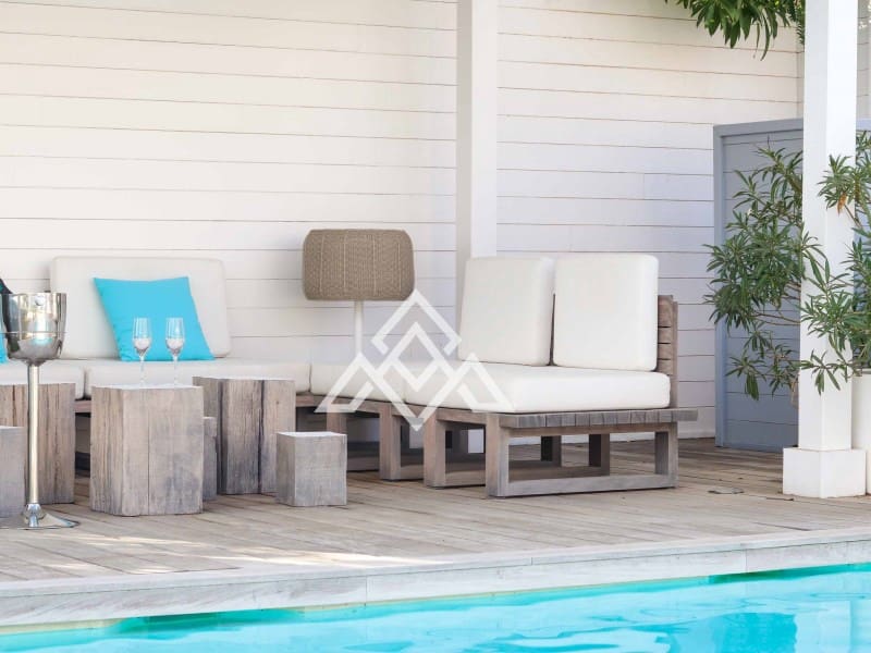 4 bedroom Villa for sale in Benahavis with garage - € 1,975,000 (Ref: 9300960)