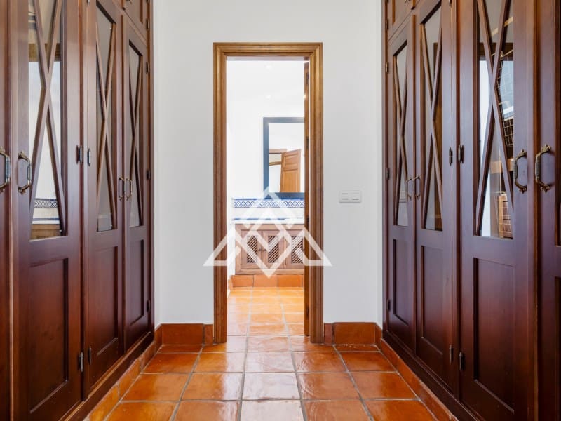 4 sypialnia Dom na sprzedaż w San Pedro de Alcantara - 949 000 € (Ref: 9300962)