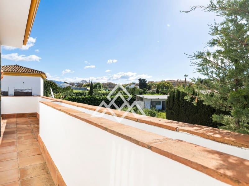 4 sypialnia Dom na sprzedaż w San Pedro de Alcantara - 949 000 € (Ref: 9300962)