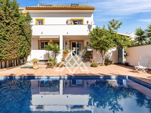 4 sypialnia Dom na sprzedaż w San Pedro de Alcantara, Marbella - 949 000 € (Ref: 9300962)