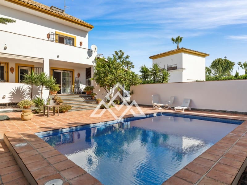 4 sypialnia Dom na sprzedaż w San Pedro de Alcantara - 949 000 € (Ref: 9300962)