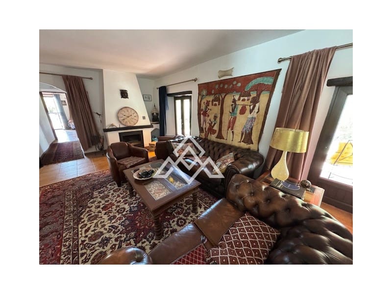 4 quarto Moradia para venda em Casares - 850 000 € (Ref: 9300963)