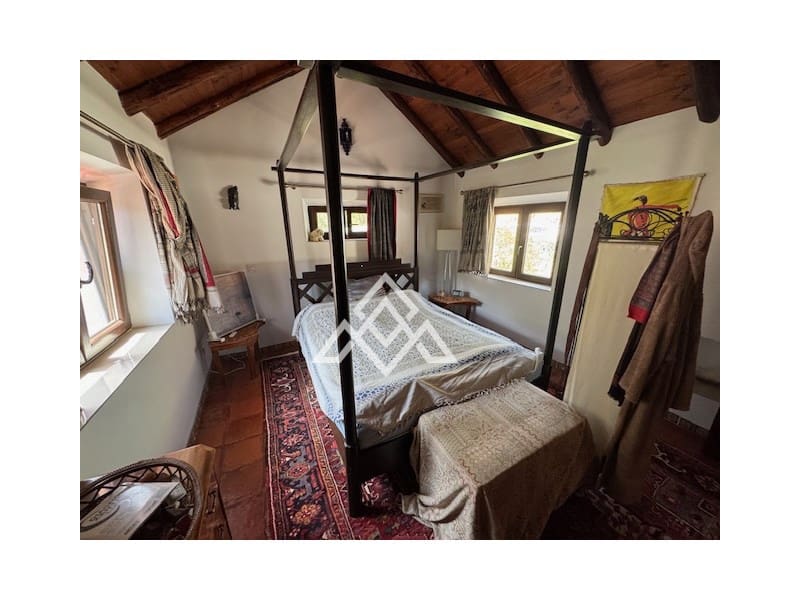 4 quarto Moradia para venda em Casares - 850 000 € (Ref: 9300963)