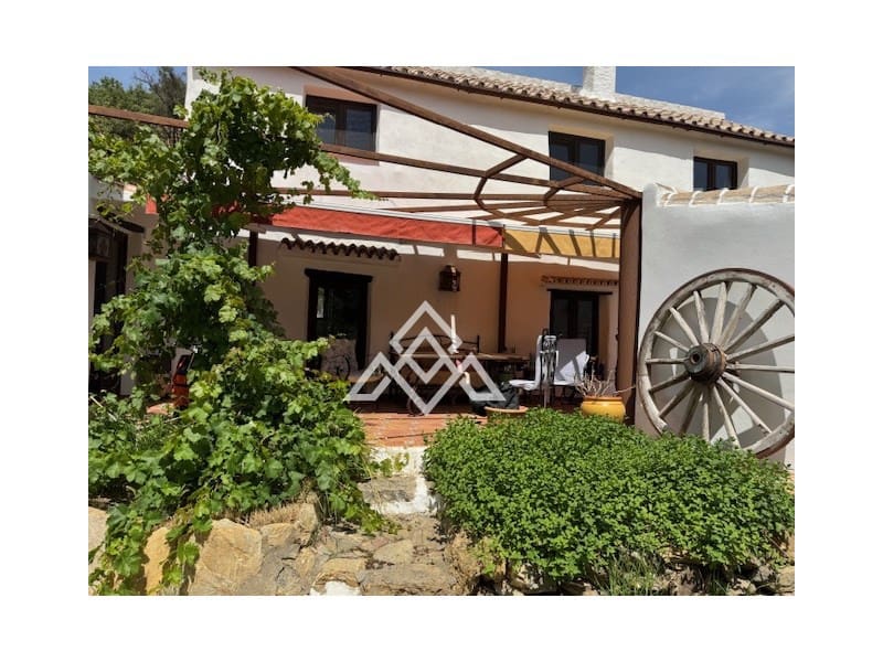 4 quarto Moradia para venda em Casares - 850 000 € (Ref: 9300963)