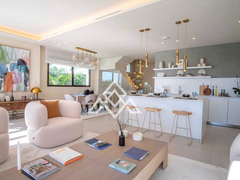 4 camera da letto Villa in vendita in New Golden Mile - 4.500.000 € (Rif: 9300965)