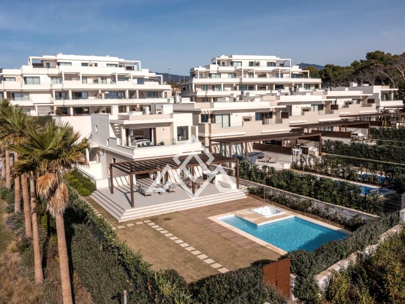 4 camera da letto Villa in vendita in New Golden Mile - 4.500.000 € (Rif: 9300965)