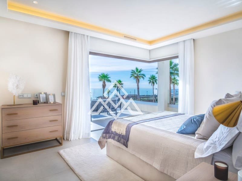 4 camera da letto Villa in vendita in New Golden Mile - 4.500.000 € (Rif: 9300965)