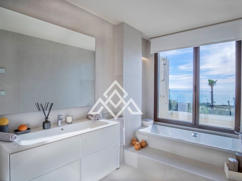 4 camera da letto Villa in vendita in New Golden Mile - 4.500.000 € (Rif: 9300965)