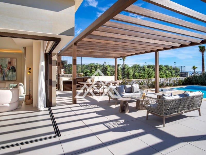 4 camera da letto Villa in vendita in New Golden Mile - 4.500.000 € (Rif: 9300965)