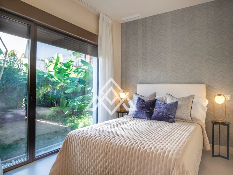 4 camera da letto Villa in vendita in New Golden Mile - 4.500.000 € (Rif: 9300965)