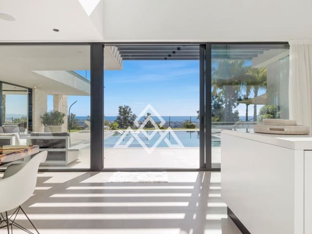 5 bedroom Villa for sale in Benahavís - € 4,950,000 (Ref: 9300966)