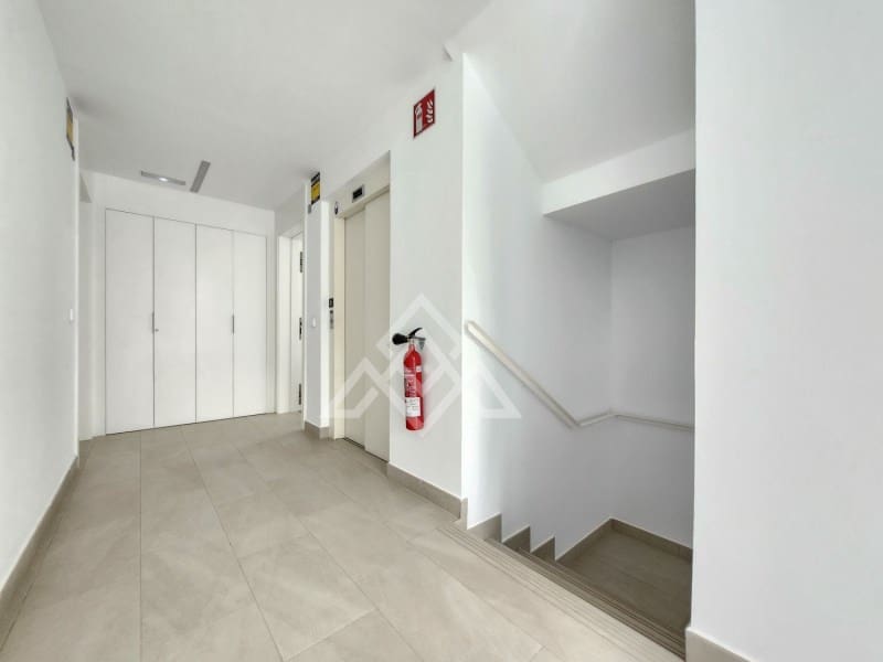 3 sypialnia Apartament do wynajęcia w Estepona z basenem - 2 500 € (Ref: 9341399)