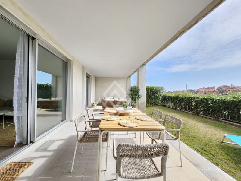 3 sypialnia Apartament do wynajęcia w Estepona z basenem - 2 500 € (Ref: 9341399)