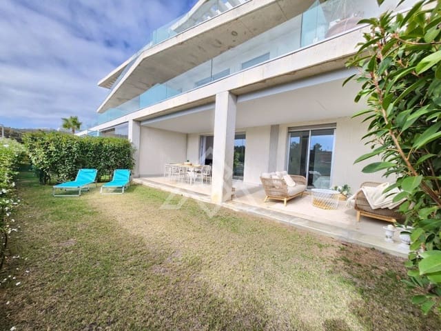 3 slaapkamer Appartement te huur in Buenas Noches, Estepona met zwembad - € 2.500 (Ref: 9341399)