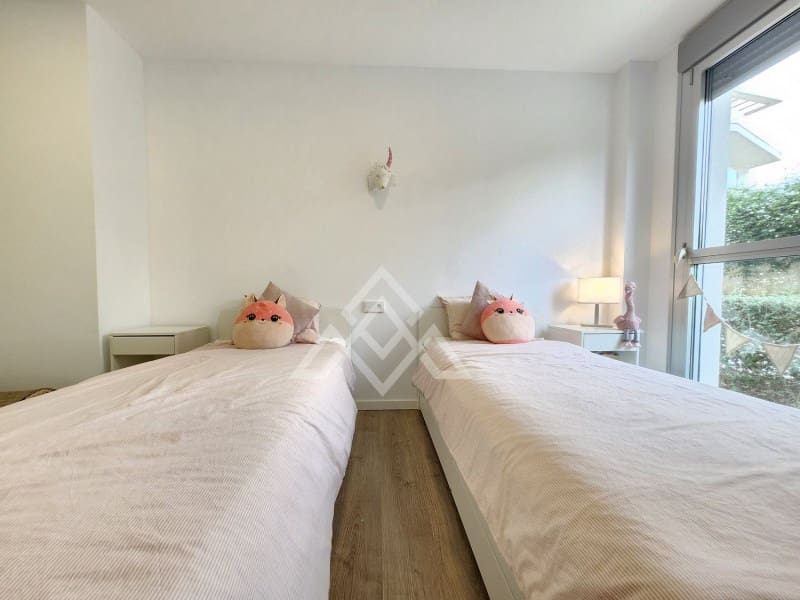 3 sypialnia Apartament do wynajęcia w Estepona z basenem - 2 500 € (Ref: 9341399)