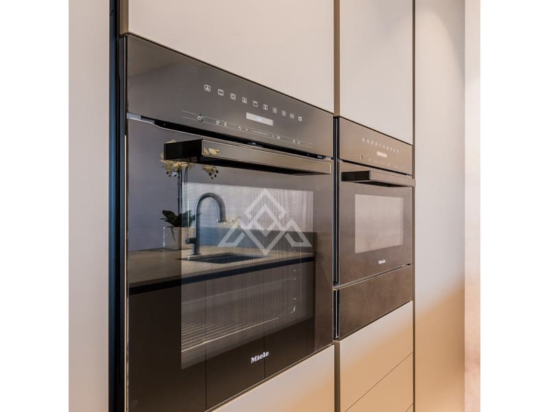 3 bedroom Apartment for sale in New Golden Mile with garage - € 2,350,000 (Ref: 9386187)