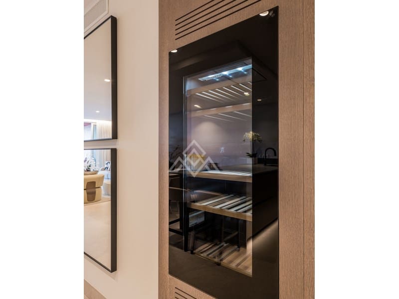 3 bedroom Apartment for sale in New Golden Mile with garage - € 2,350,000 (Ref: 9386187)