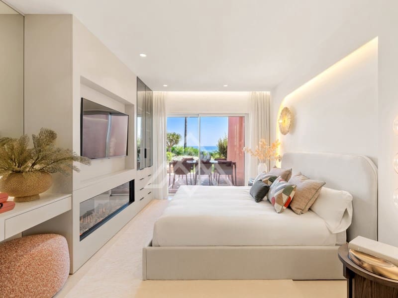 3 bedroom Apartment for sale in New Golden Mile with garage - € 2,350,000 (Ref: 9386187)