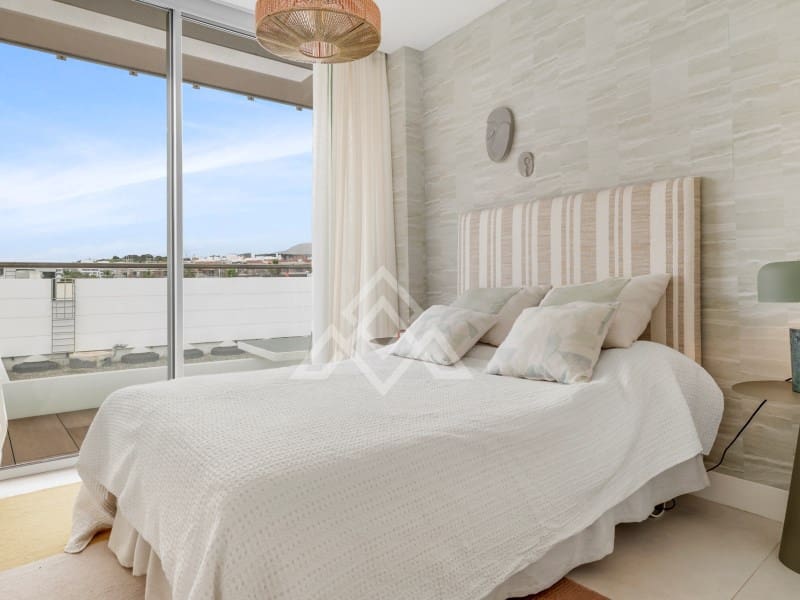 3 soverom Leilighet til salgs i Estepona med garasje - € 1 390 000 (Ref: 9386189)